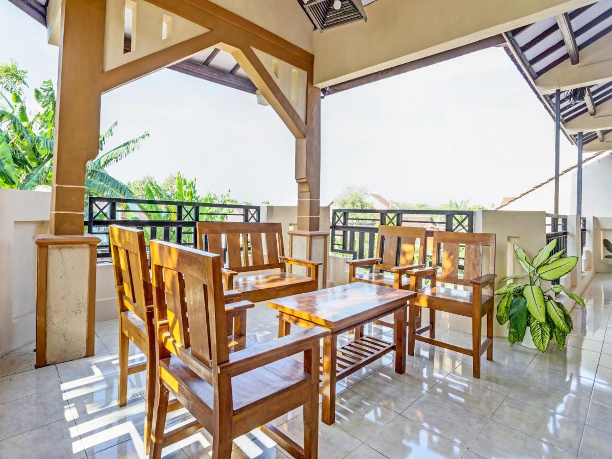 Oyo 91261 Cita Suraya Homestay Banyuwangi  Ngoại thất bức ảnh