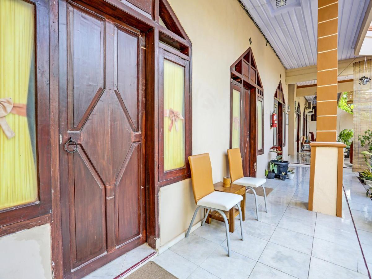 Oyo 91261 Cita Suraya Homestay Banyuwangi  Ngoại thất bức ảnh