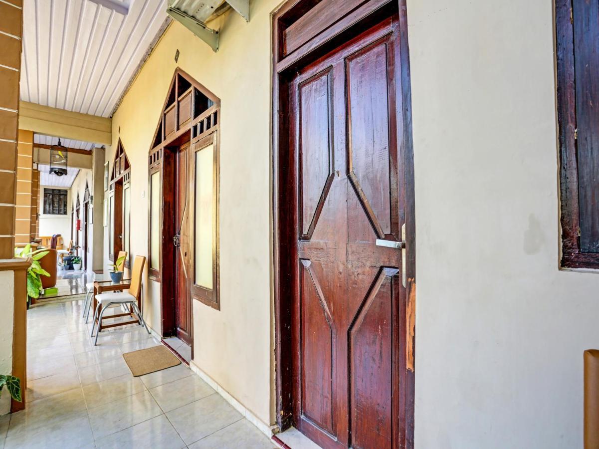 Oyo 91261 Cita Suraya Homestay Banyuwangi  Ngoại thất bức ảnh