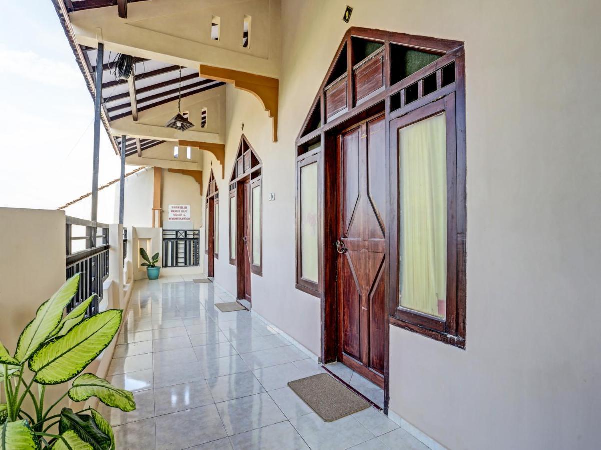 Oyo 91261 Cita Suraya Homestay Banyuwangi  Ngoại thất bức ảnh