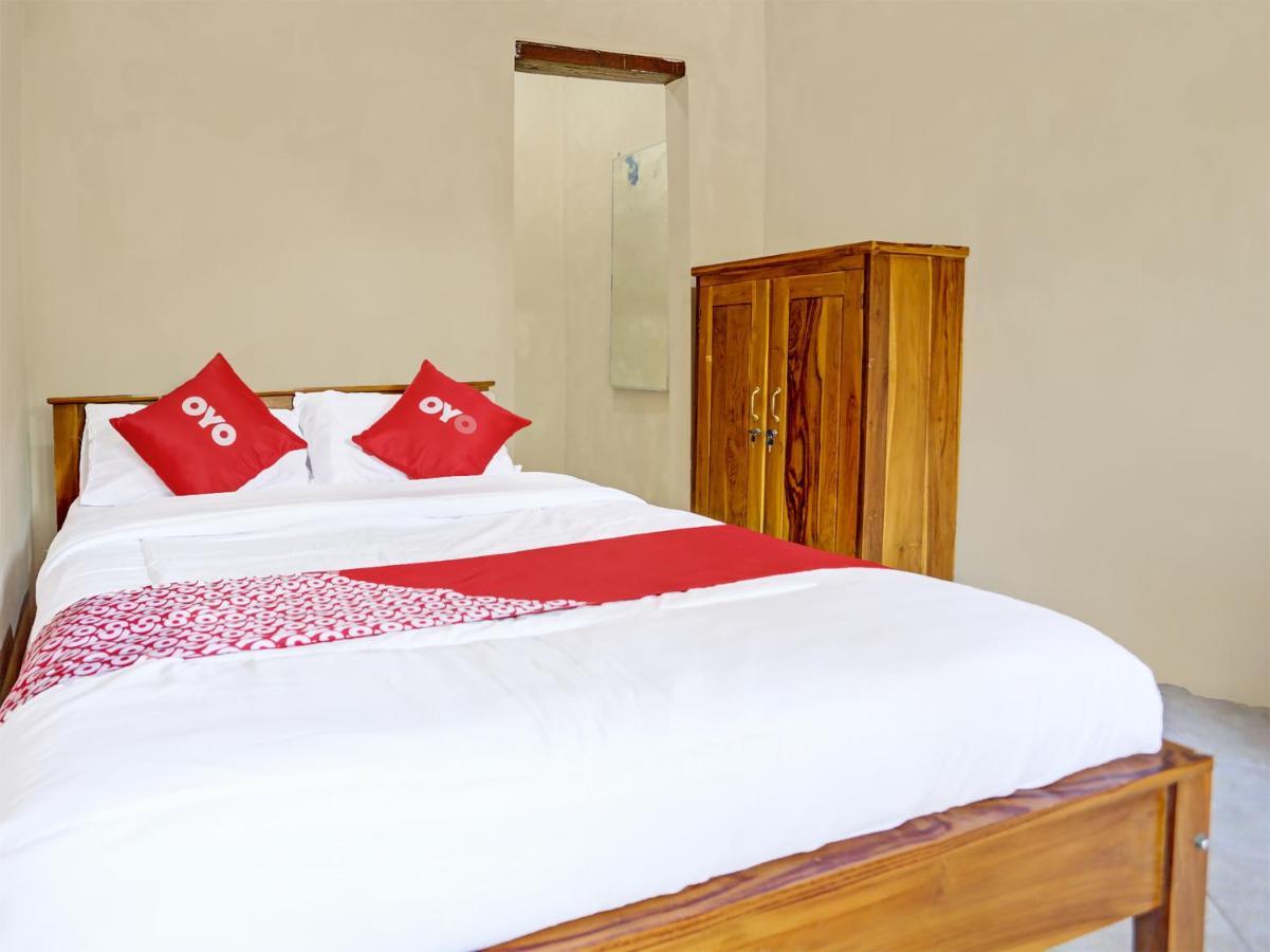 Oyo 91261 Cita Suraya Homestay Banyuwangi  Ngoại thất bức ảnh