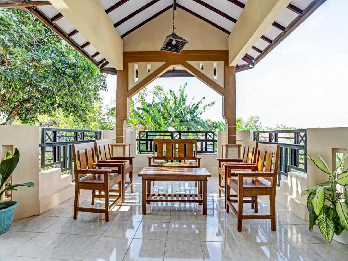 Oyo 91261 Cita Suraya Homestay Banyuwangi  Ngoại thất bức ảnh