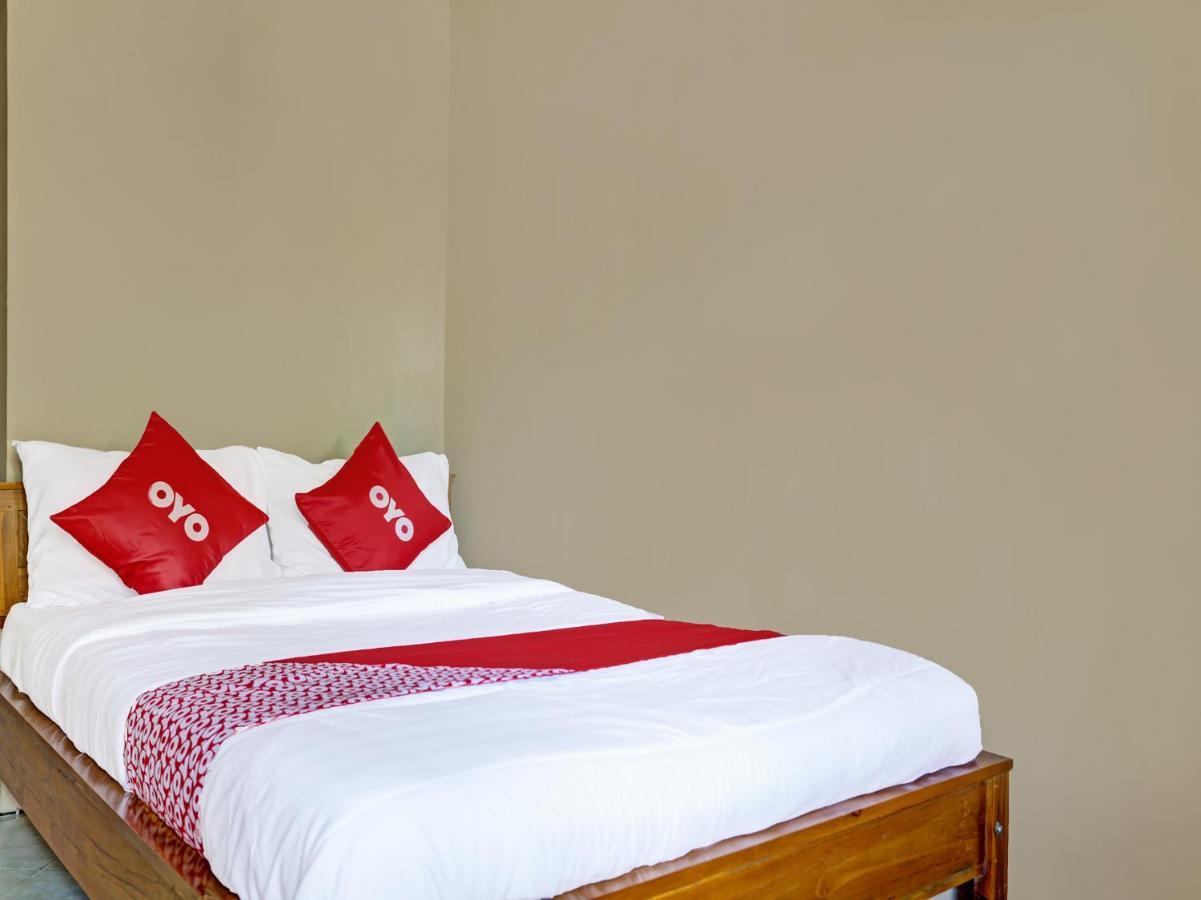 Oyo 91261 Cita Suraya Homestay Banyuwangi  Ngoại thất bức ảnh
