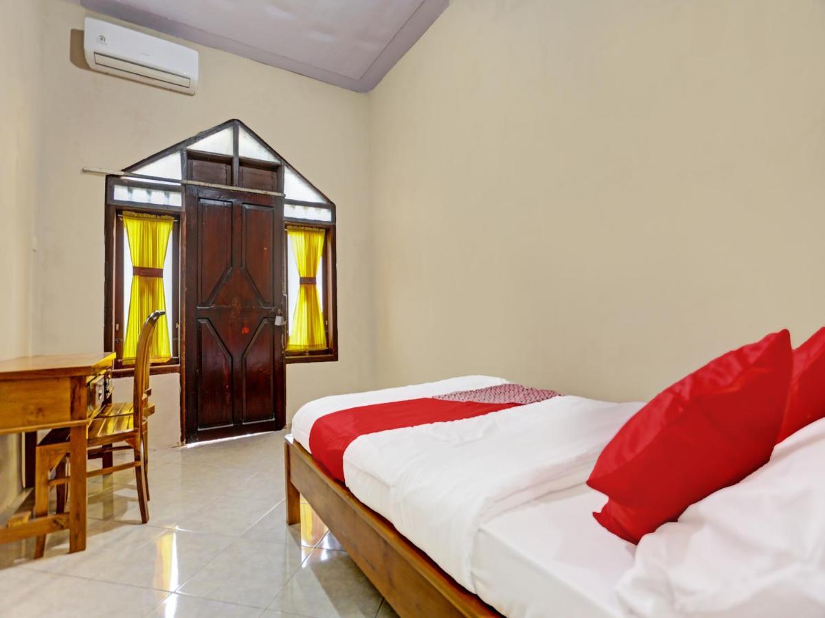Oyo 91261 Cita Suraya Homestay Banyuwangi  Ngoại thất bức ảnh